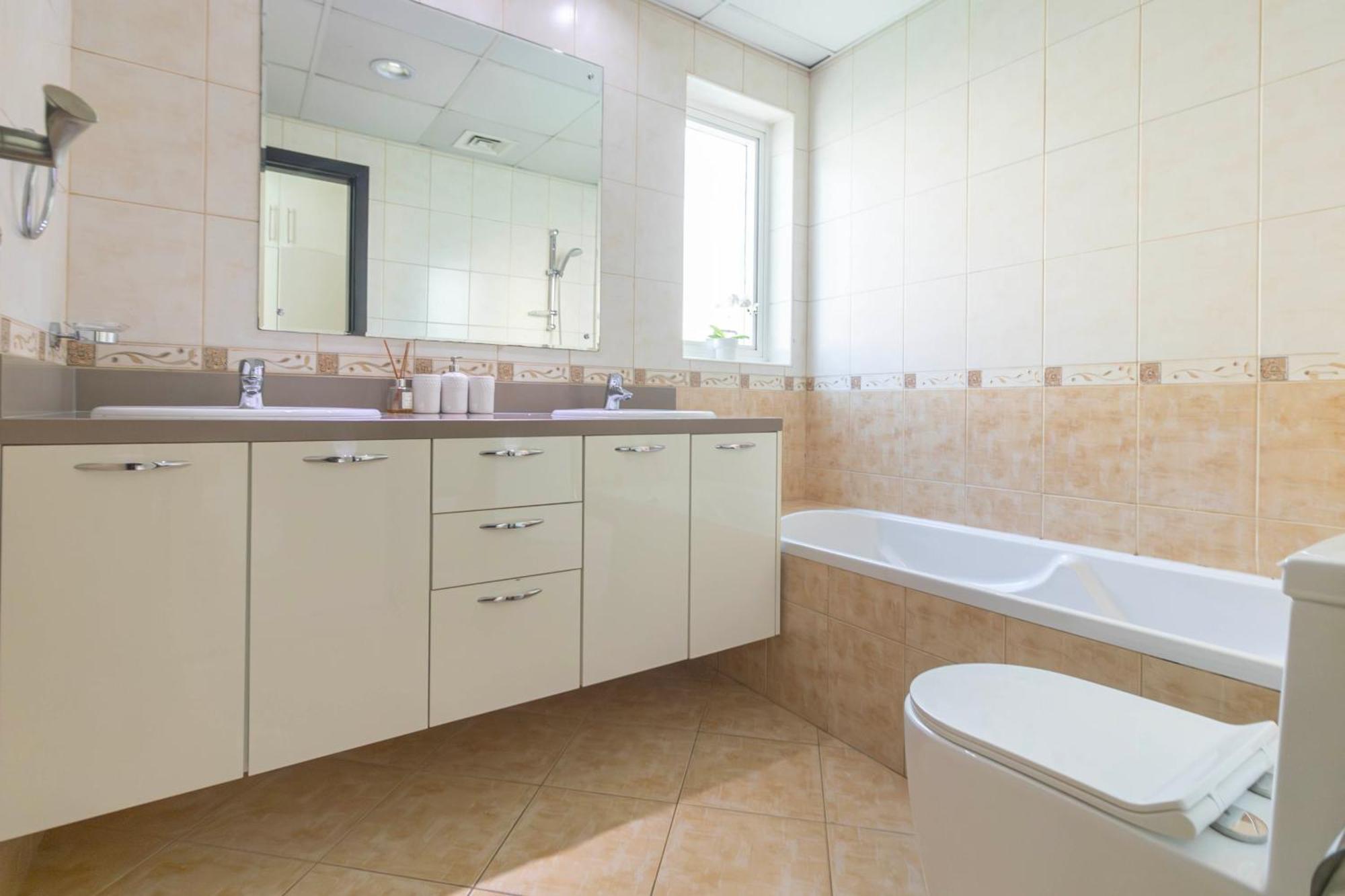 Relaxing 2Br Haven In Dubai Marina Perfect Location & Amenities Lägenhet Exteriör bild